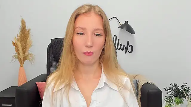 LolaWilsons online show from February 2025 06:20:01 AM