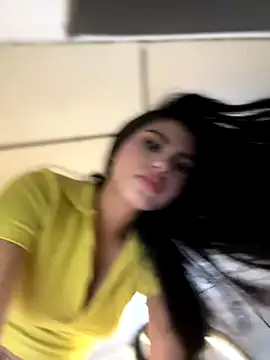 Snapshot of hurrem_18 chatting on September 2025 08:55:02 PM hurrem 18 online show from September 2025 08:55:02 PM