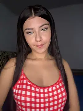 Snapshot of hurrem_18 chatting on March 2026 09:03:02 PM hurrem 18 online show from March 2026 09:03:02 PM