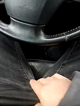 Snapshot of dikas45xxx chatting on March 2025 08:38:02 AM dikas45xxx online show from March 2025 08:38:02 AM