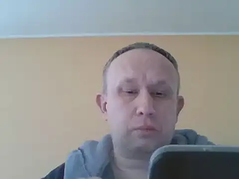 Snapshot of dikas45xxx chatting on March 2025 05:28:02 AM dikas45xxx online show from March 2025 05:28:02 AM