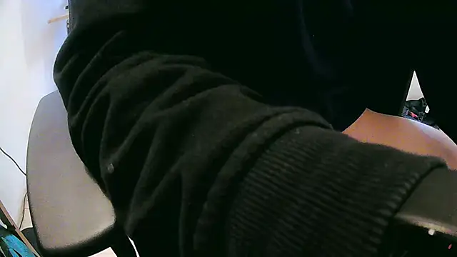 skinnyandthick online show from March 2025 04:02:01 PM