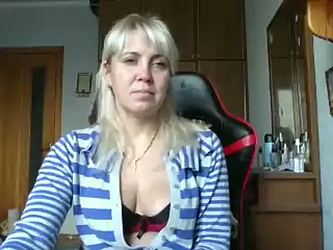 IrinaB1 online show from November 2025 08:52:02 AM