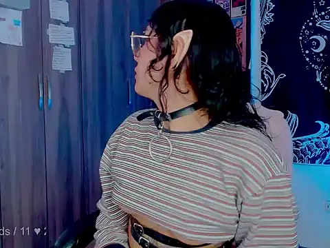 melissahowl online show from October 2025 01:58:01 PM