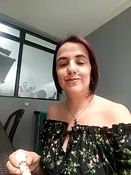 IsisBlake online show from December 2025 04:00:01 PM