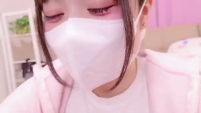 Mia--meow online show from October 2025 01:36:03 PM