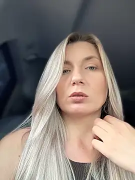 Crazy-Rosa online show from April 2026 04:34:01 AM