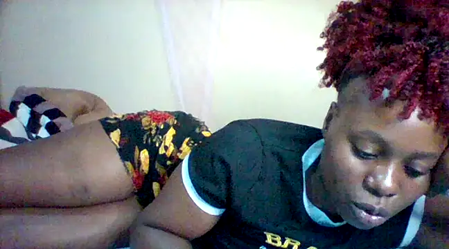 Snapshot of EBONYVANILLA02 chatting on February 2025 09:04:02 PM EBONYVANILLA02 online show from February 2025 09:04:02 PM