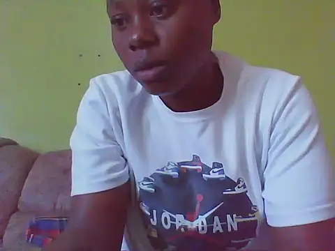 Snapshot of EBONYVANILLA02 chatting on September 2025 05:28:02 AM EBONYVANILLA02 online show from September 2025 05:28:02 AM