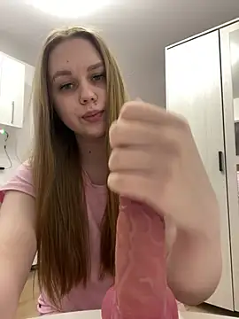 Marylallka5 online show from April 2026 02:11:02 PM