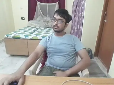 Snapshot of THE_NAKED_BOY chatting on June 2026 04:13:02 AM THE NAKED BOY online show from June 2026 04:13:02 AM