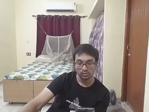 Snapshot of THE_NAKED_BOY chatting on June 2026 03:03:01 PM THE NAKED BOY online show from June 2026 03:03:01 PM