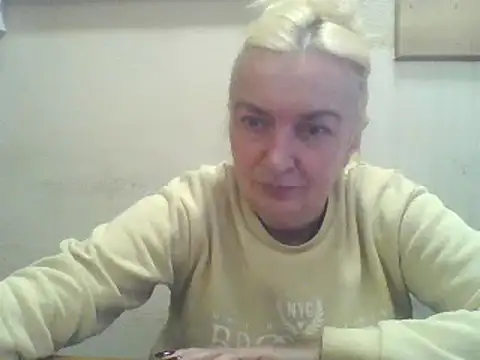 Snapshot of Meri798 chatting on May 2026 06:16:01 PM Meri798 online show from May 2026 06:16:01 PM