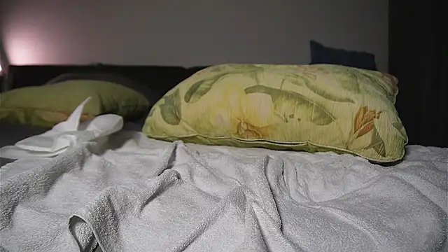 Snapshot of MazzyDoll chatting on January 2025 02:25:01 PM MazzyDoll online show from January 2025 02:25:01 PM