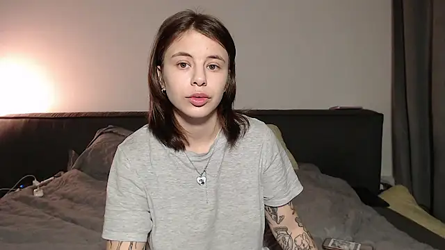 Snapshot of MazzyDoll chatting on March 2025 09:23:02 AM MazzyDoll online show from March 2025 09:23:02 AM