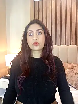 MonicaMoret online show from March 2025 12:18:02 PM