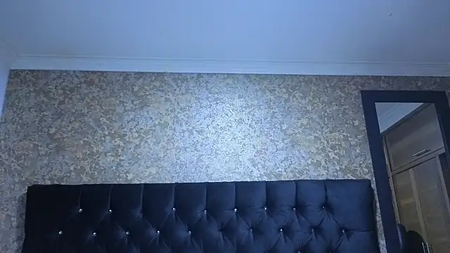 stella xue online show from November 2025 08:44:01 PM