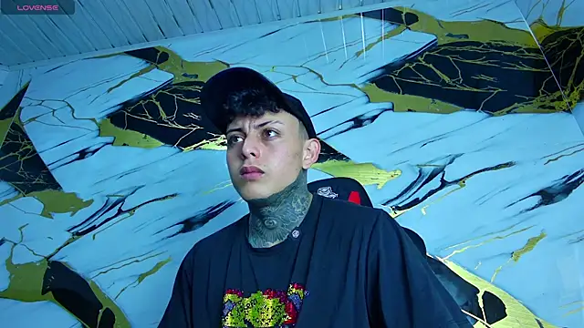 Kevin22 222 online show from March 2025 09:53:02 PM