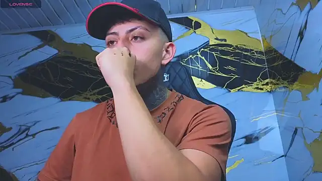 Kevin22 222 online show from September 2025 04:28:01 AM