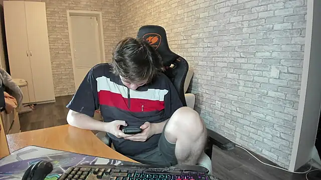 iliaskrislove online show from March 2025 11:14:02 PM