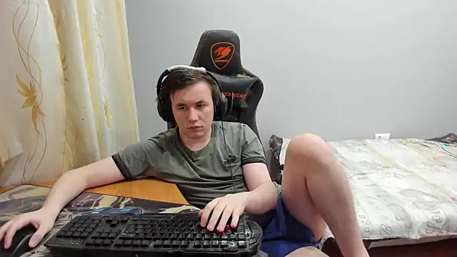 iliaskrislove online show from February 2026 09:20:01 PM