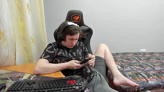 iliaskrislove online show from March 2026 09:32:01 PM