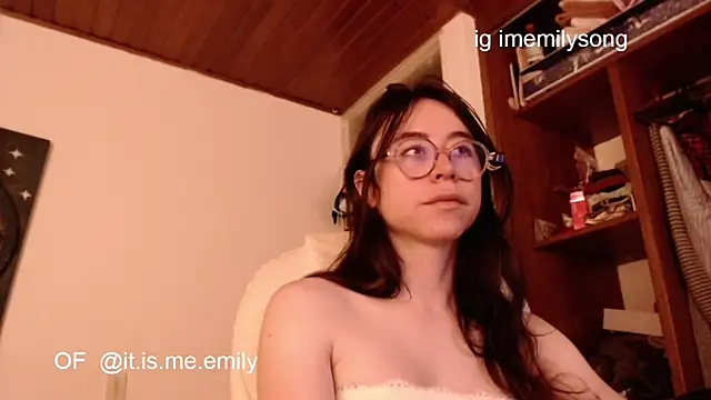 emily pearl  online show from March 2026 11:09:01 PM