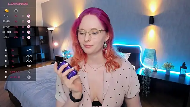 Aemilia  online show from January 2025 03:02:01 PM