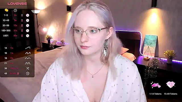 Aemilia  online show from February 2025 12:12:01 PM