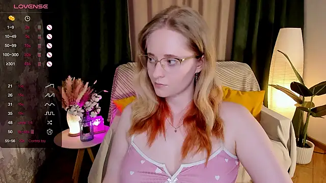 Aemilia  online show from April 2026 08:17:01 AM