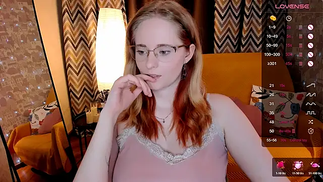 Aemilia  online show from April 2026 02:51:02 AM