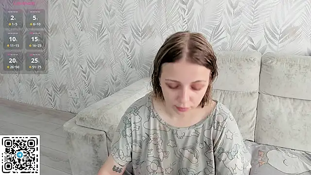 Snapshot of Alice_Halle chatting on July 2026 07:12:01 AM Alice Halle online show from July 2026 07:12:01 AM