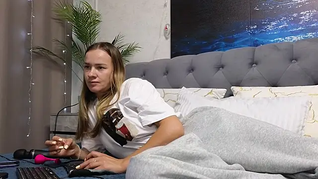 Strip-Lady online show from July 2026 01:35:02 PM