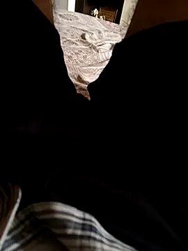 Snapshot of here_for_whores chatting on October 2025 06:03:02 AM here for whores online show from October 2025 06:03:02 AM