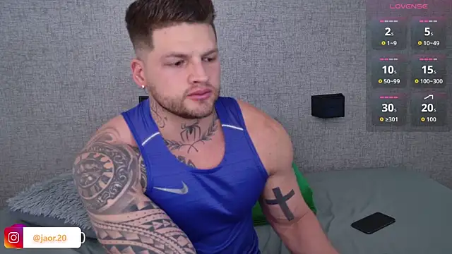 Jaor owens20 online show from February 2026 09:49:02 PM