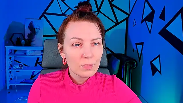 VandaRossi online show from December 2025 09:38:01 AM