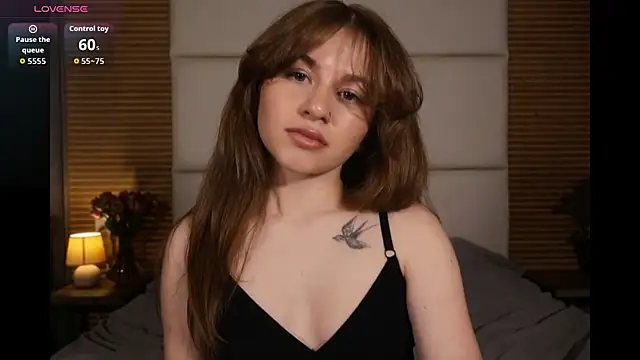 Snapshot of AliceBellamy chatting on April 2026 08:59:02 PM AliceBellamy online show from April 2026 08:59:02 PM