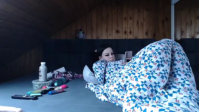 BoeseMoni1998 online show from November 2025 08:49:01 AM