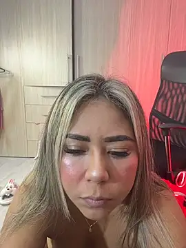 AriannaTorres online show from November 2025 11:01:02 AM