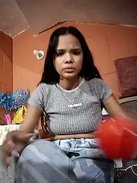 Snapshot of GinaParker_ chatting on January 2025 01:37:01 AM GinaParker online show from January 2025 01:37:01 AM