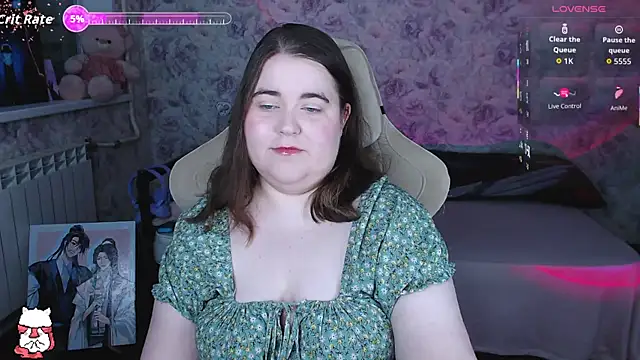 Estelle Hicks online show from June 2026 07:34:01 PM