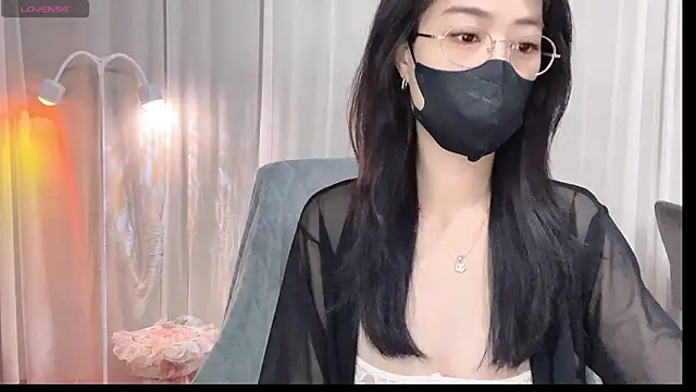  minji bae online show from March 2026 04:57:01 PM