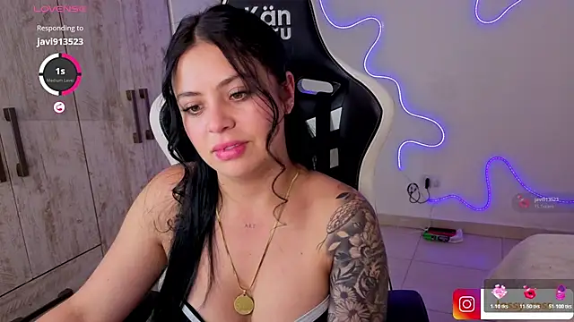 Victoryyy  online show from February 2026 07:59:02 PM