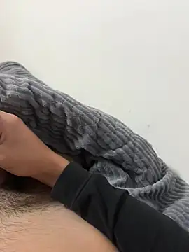 Snapshot of Omar472 chatting on January 2026 07:06:01 PM Omar472 online show from January 2026 07:06:01 PM