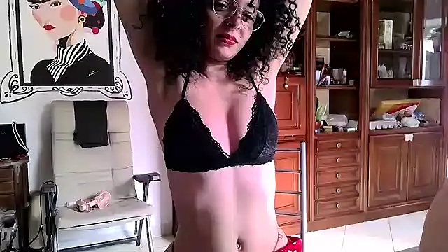 Emily Posh online show from March 2026 11:17:02 AM