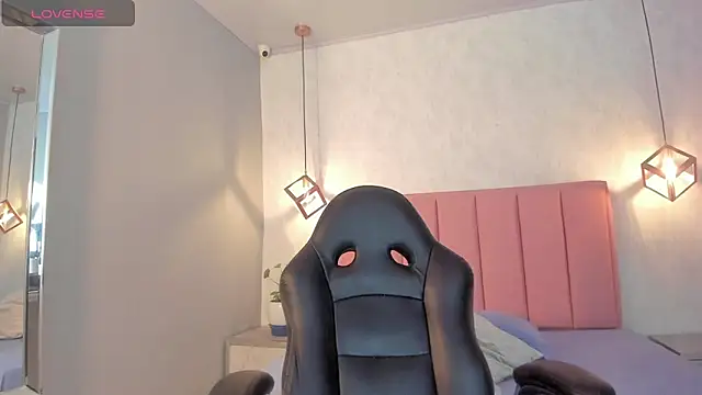 Snapshot of SUNNYCYRUS chatting on November 2025 12:27:02 PM SUNNYCYRUS online show from November 2025 12:27:02 PM