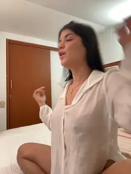 emma lopes online show from November 2025 11:15:01 PM