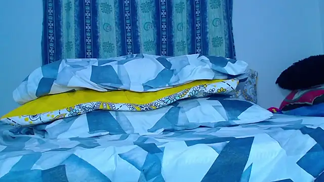 cristinapuerta- online show from December 2025 09:32:02 PM