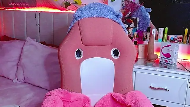 Snapshot of Littlerouse_ chatting on October 2025 11:13:01 PM Littlerouse online show from October 2025 11:13:01 PM