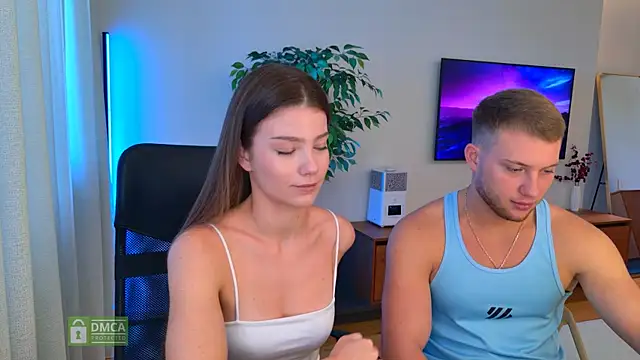 Jony and Jessica online show from July 2026 06:43:02 AM